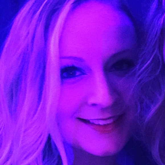 Meet your Posher, Allison - Picture 5 of 6